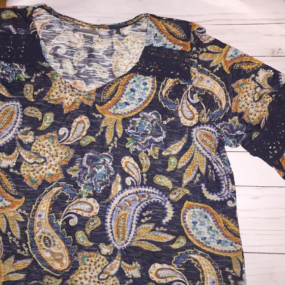 Avenue Tops - ❤️Avenue paisley top